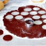 عمل بسكويت أوريو في المنزل بالصور