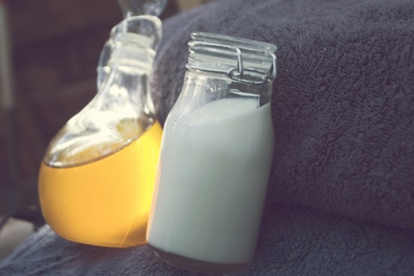 حمام الحليب والعسل لكل عروس تريد بشرة متألقه