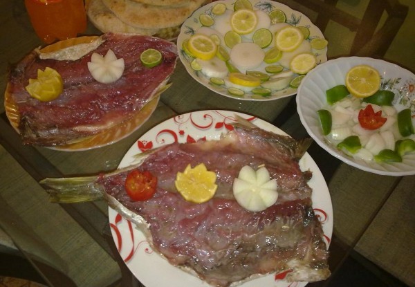 طريقة عمل الفسيخ بوصفة أمنة وبسيطة بالصور في البيت