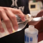 طريقة عمل منظف ومعقم للحمام بنفسك