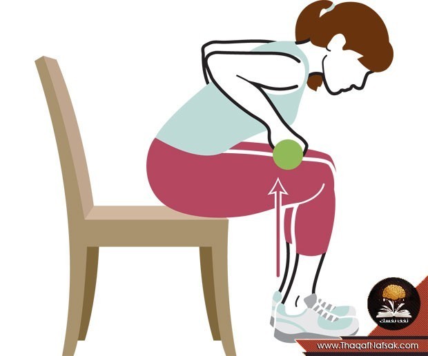 إليكِ 4 تمارين باستخدام الكرسي تفتت الدهون وتنشط الجسم