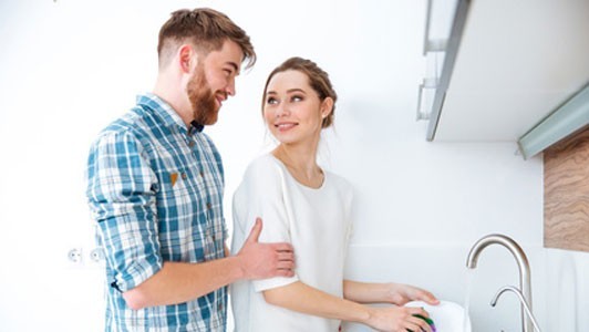 ١٣ علامة تدل على أن هذا الرجل عاطفي ١٣ علامة تدل على أن هذا الرجل عاطفي