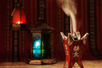 فوائد العود الأصلي يجعلك تسخدم هذا البخور دائما