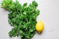 وصفات البقدونس للتخسیس وقيمته الغذائة للجسم