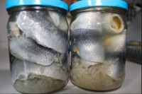 طريقة جديدة لعمل الرنجة بالصور ” مخلل الرنجة “ طريقة جديدة لعمل الرنجة بالصور ” مخلل الرنجة “