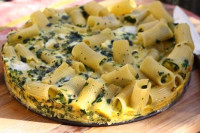 عمل كيكة المكرونة بالصور