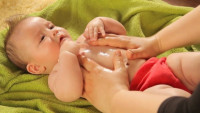 فوائد زيت الخردل لصحة الأطفال والرضع