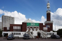 كاميرات خاصة لجدولة الصلاة للمسلمين في بريطانيا