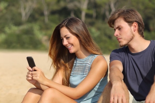 كيف تجعلي الرجل يُغار عليكي ؟ كيف تجعلي الرجل يُغار عليكي ؟