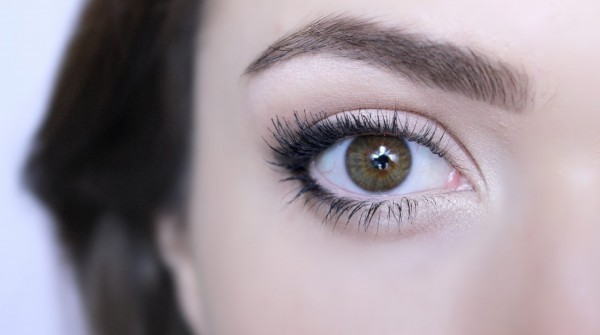 14 خدعة للحصول علي عيون واسعة وكبيرة