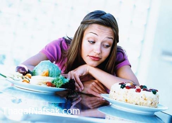 كيف تحارب النعاس والكسل بعد الغداء كيف تحارب النعاس والكسل بعد الغداء