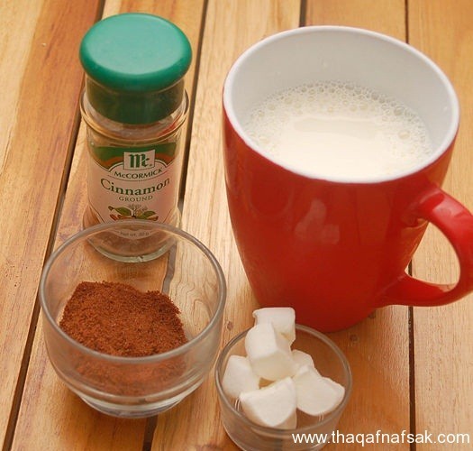 طريقة عمل الشيكولاتة الساخنة بالقرفة ( الموكا )