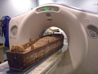 المومياوات المصرية تخضع لفحوصات طبية فى إنجلترا !!