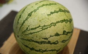 بالصور كيف تعرف البطيخ الناضج بنفسك حتي لا يخدعك التجار