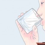 كيفية عمل محلول ملحي في المنزل بالصور