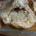 بالصور حضري الفراخ المحشية بالأرز في الفرن بالكيس الحراري