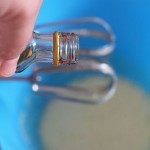 طريقة عمل الكيكة الاسفنجية بالصور خطوات كاملة مصورة