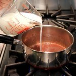 طريقة عمل مشروب النوتيلا بالمارشميلو والكريمة