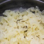 سلطة المكرونة بالفراخ بالصور