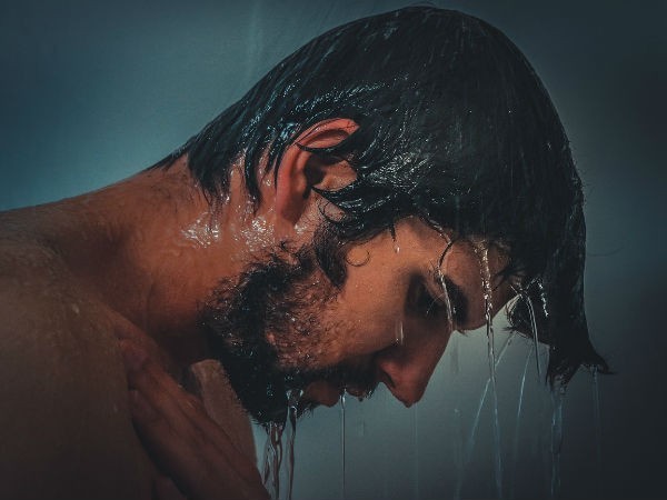٧ طرق للأستحمام الليلي لنوم أفضل بعيداً عن الأرق ٧ طرق للأستحمام الليلي لنوم أفضل بعيداً عن الأرق
