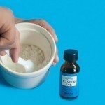 صنفرة البشرة بزيت الخروع والملح