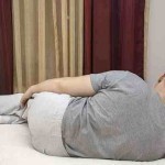 أوضاع النوم الصحيحة والتي تخفيف الم العمود الفقري