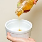 بالصور طريقة استخدام العسل للشعر لزيادة لمعانه و بريقه