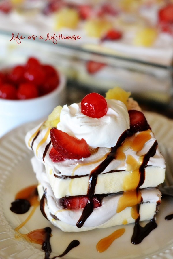 بالصور طريقة عمل كيك ايس كريم ساندويش Banana Split أحلى حلوى منزلية بالصور طريقة عمل كيك ايس كريم ساندويش Banana Split أحلى حلوى منزلية