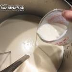 طريقة عمل الجبنة الرومي في البيت بالصور