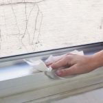 تنظيف مسارات النوافذ بمكونين فقط