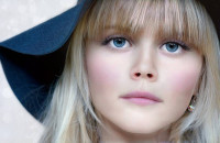 دليل الأنوثة لكل سيدة تريد أن تكون أكثر جاذبية