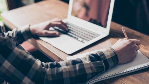 عشر خطوات لإختيار الدّورة التّعليمية المناسبة لاهتماماتك