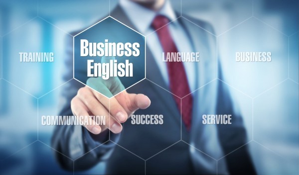 Business English vs. General English: اختلافات لا بد أن تعرفها لاختيار الأنسب لك بينهما
