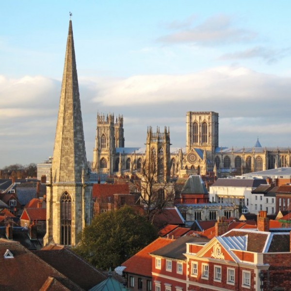 الدراسة في يورك البريطانية.. النجاح بعيداً عن صخب المدينة