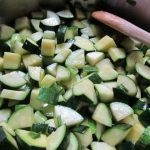 وصفة سهلة لعمل حساء الكوسا والنعناع بالصور