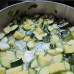 وصفة سهلة لعمل حساء الكوسا والنعناع بالصور