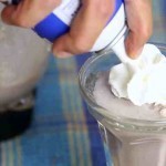 ٣ طرق لذيذة لتحضير ميلك شيك الأوريو