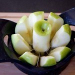 حضري فطيرة التفاح و الكراميل بالصور