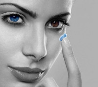 أضرار العدسات اللاصقة الحقيقة عنها أضرار العدسات اللاصقة الحقيقة عنها