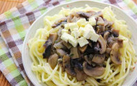 وصفة مكرونة سباغتي بصوص الماشروم بالصور