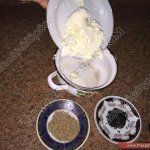 طريقة عمل خلية النحل بحشو الجبنة بالصور