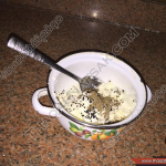 طريقة عمل خلية النحل بحشو الجبنة بالصور