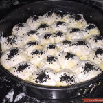 طريقة عمل خلية النحل بحشو الجبنة بالصور