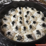 طريقة عمل خلية النحل بحشو الجبنة بالصور