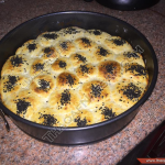 طريقة عمل خلية النحل بحشو الجبنة بالصور