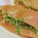 فراخ رول بالطماطم والريحان بالصور