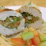 فراخ رول بالطماطم والريحان بالصور