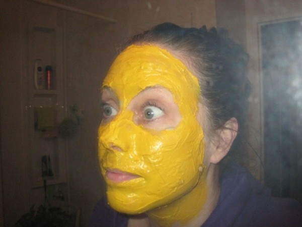 وصفة قناع الكركم لعلاج المشاكل الجلدية وصفة قناع الكركم لعلاج المشاكل الجلدية