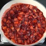 طريقة عمل البسبوسة التركي بالكريمة والفراولة