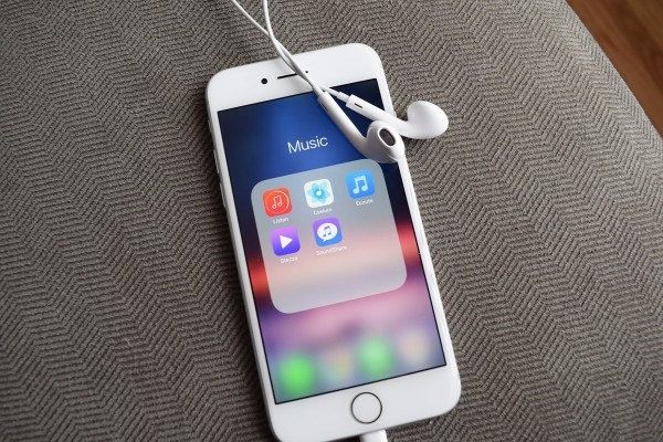 خمسة طرق بديلة عن iTunes  لتحميل الأغاني على هواتف الآيفون